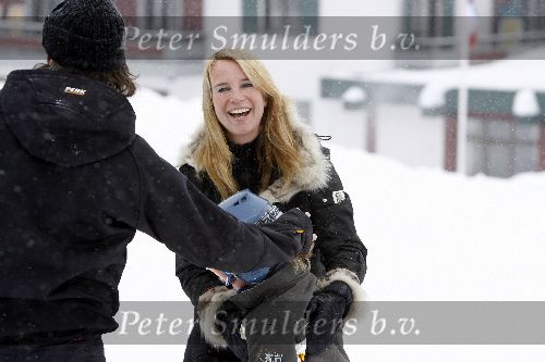 Oberlech 28 december 2005
Linda de Mol op skivakantie met Sander Vahle en Julian en Noah.
