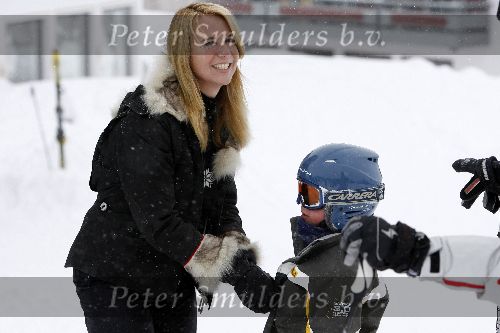 Oberlech 28 december 2005
Linda de Mol op skivakantie met Sander Vahle en Julian en Noah.
