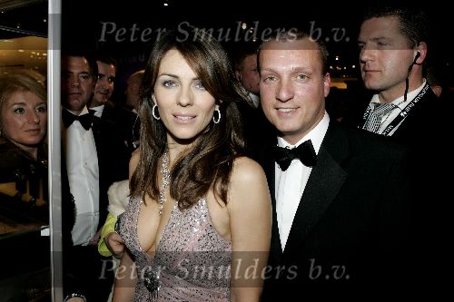 Amsterdam 8 december 2005
VIP avond miljonairs fair in Rai.
Liz Hurley met David Gassan