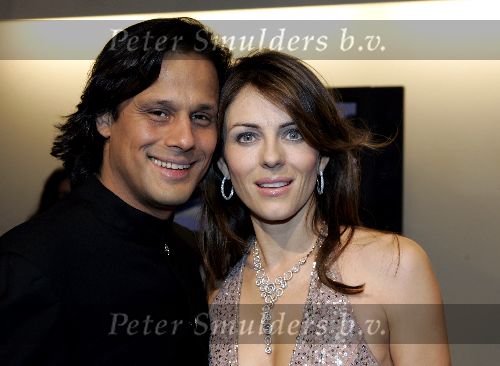 Amsterdam 8 december 2005
VIP avond miljonairs fair in Rai.
Liz Hurley met vriend en verloofde