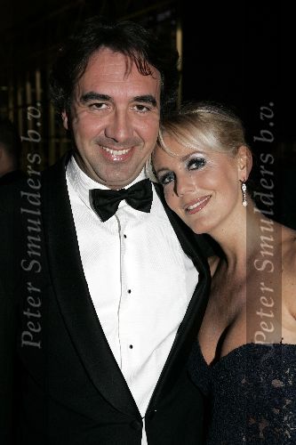 Amsterdam 8 december 2005
VIP avond miljonairs fair in Rai.
Mandy huydts  met nieuwe vriend Nick Kouwenhoven