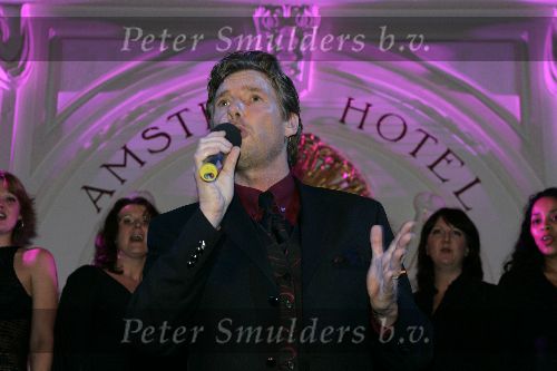 Amsterdam 19 december 2005
Kerst borrel Princess in amstel hotel.
opera zanger