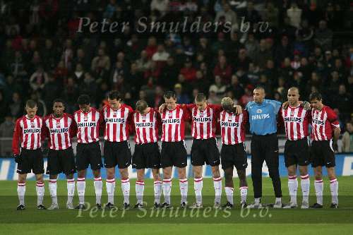 Eindhoven, 3 December 2005
Kompetitiewedstrijd Seizoen 2005/2006 
PSV-NAC Breda, eindstand 3-0
Voor de wedstrijd begon werd er 1 min stilte genomen ter nagdachtenis aan David di Tommaso die eerder deze week overleed aan een acute hardstilstand
© Foto Bart Bel