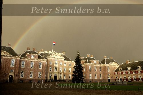 Apeldoorn 16 december 2005
paleis het Loo. regenboog
