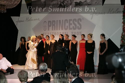 Amsterdam 19 december 2005
Kerst borrel Princess in amstel hotel.
modellen