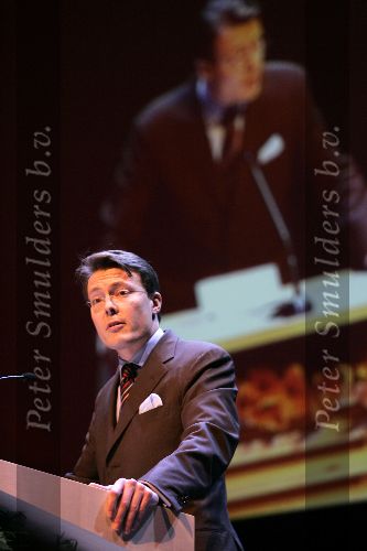 Amsterdam 7 december 2005
Uitreiking prins Claus prijzen in muziekcentrum aan het ij.
Prins Constantijn