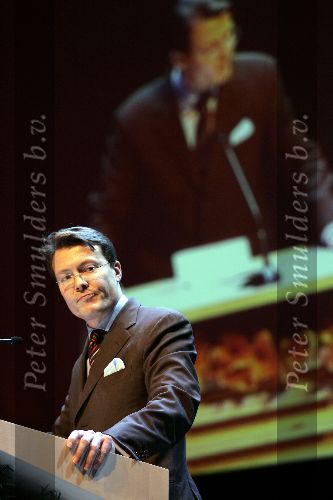 Amsterdam 7 december 2005
Uitreiking prins Claus prijzen in muziekcentrum aan het ij.
Prins Constantijn