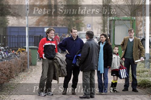 Amersfoort 10 december 2005
Prins Constantijn Prins Pieter Christiaan en Prinses Anita voetballen met gehandicapten.