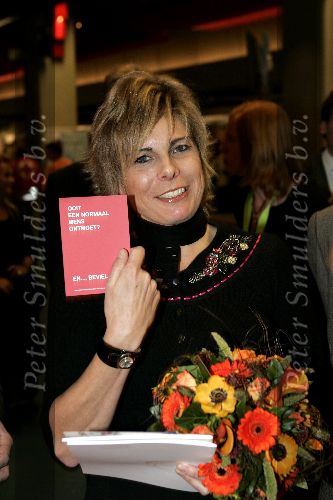 Utrecht 2 december 2005
Prinses Laurentien opent beurs voor kinderen met een handicap.
Prinses laurentien zwanger van derde kind.