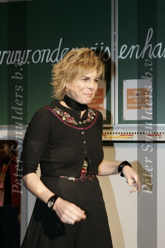 Utrecht 2 december 2005
Prinses Laurentien opent beurs voor kinderen met een handicap.
Prinses laurentien zwanger van derde kind.