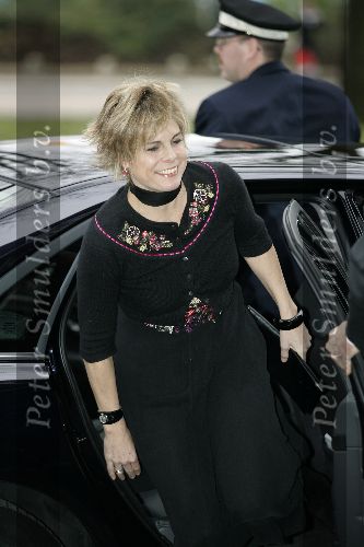 Utrecht 2 december 2005
Prinses Laurentien opent beurs voor kinderen met een handicap.
Prinses laurentien zwanger van derde kind.
