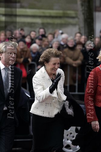 Utrecht 15 december 2005
Maxima Prins Willem Alexander Koningin B eatrix en Prinses margriet bij Dom kerk in Utrecht. Boele Staal