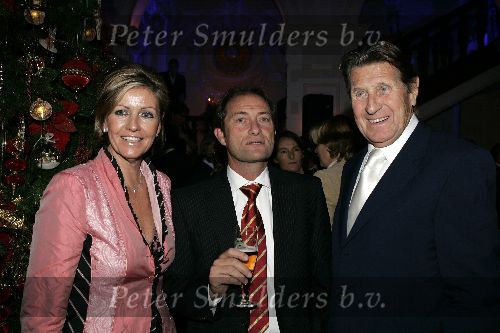 Amsterdam 19 december 2005
Kerst borrel Princess in amstel hotel.
Peter Post met vrouw en Roeland Oltmans