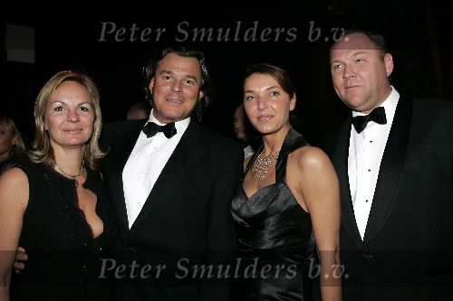 Amsterdam 8 december 2005
VIP avond miljonairs fair in Rai.
Steven Beek en Twan Kwakman met partners
