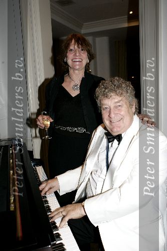 Amsterdam 19 december 2005
Kerst borrel Princess in amstel hotel.
Tony Eyk met vrouw