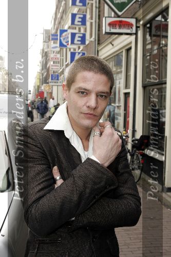 Amsterdam 9 december 2005
Presentatie serie van Speijk bij Talpa.
Tygo Gernandt met ringen