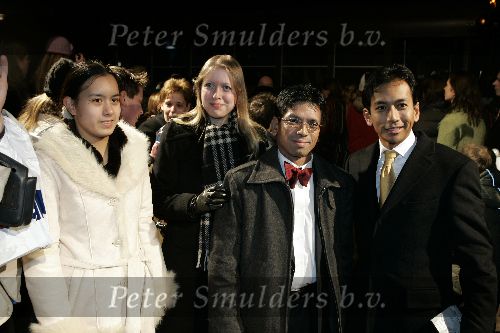 Zeist 7 december 2005
Premiere de Griezelbus.
Wibi Soerjadi met broer