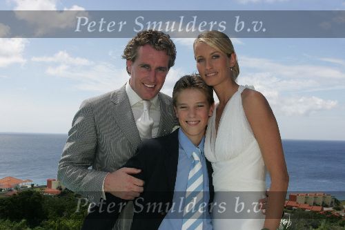 Curacao 30 December 2004
Trouwen Edwin Smulders met Anouk Voorveld hier samen met zijn jongste broer Junior Smulders