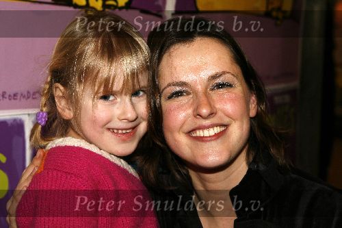 Amsterdam 29 januari 2006
Premiere Muis in Meervaart.
Anniko v Santen met dochter