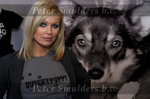 Amsterdam 30 januari 2006
Presentatie nieuwe t shirts dutchy puppy met Bridget Maasland.