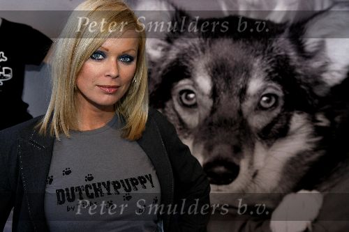 Amsterdam 30 januari 2006
Presentatie nieuwe t shirts dutchy puppy met Bridget Maasland.