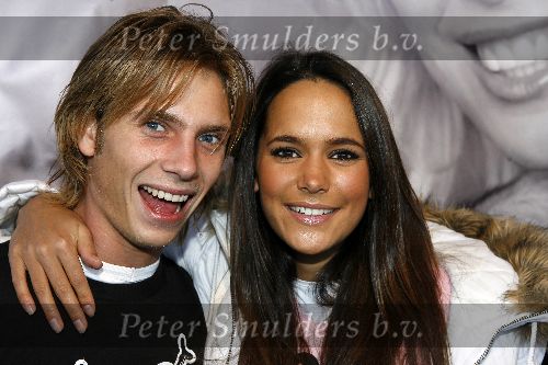 Amsterdam 30 januari 2006
Presentatie nieuwe t shirts dutchy puppy met Bridget Maasland.
Jamie di-rect met vriendin Elize