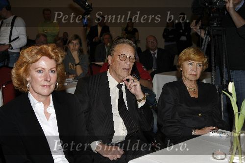Bussum 20 januari 2006
John de Mol gekozen tot omroepman van het jaar bij Jan Tabak.
John de Mol sr met  zijn vrouw en de  vriendin van zijn zoon Els
