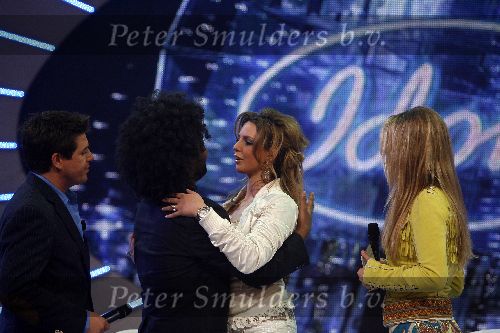 Hilversum 28 januari 2006
opnames idols in studio 21.
Marescha en Martijn Krabbe en Chantal janzen
Peter Smulders bv