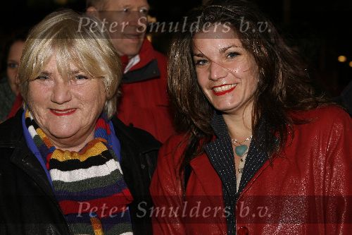 Rotterdam 26 januari 2006
Premiere het zwijgen in de doelen.
Nelly frijda met dochter