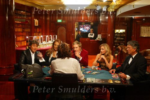 Scheveningen 4 oktober 2003
Opnames casino kings in het holland casino in scheveningen.
Martijn krabbe rene froger wendy v dijk patty brard ron brandsteder en chris zegers en john de mol jr