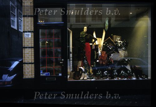 Den Haag, 22 December 1993
Patty Brard failliet met haar winkel door grote schuld van haar vriend Eric Peute