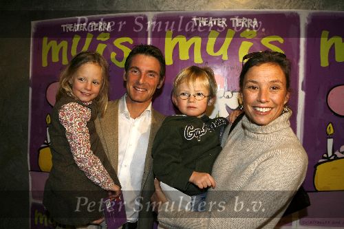 Amsterdam 29 januari 2006
Premiere Muis in de Meervaart.
Prinses Marilene Prins Maurits en Anna en Lucas v Vollenhoven.