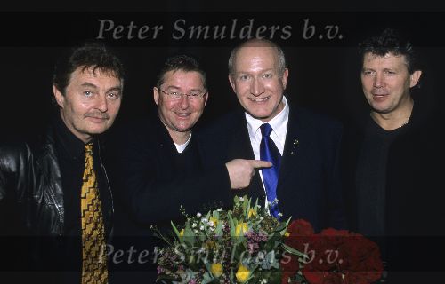 Hilversum, 15 Februari 1999 Gouden Harpen
Roy Beltman samen met Jan Keizer, Jan Tuyp en Arnold Muhren van BZN
Foto Peter Smulders BV