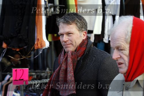 Amsterdam 23 januari 2006
Opnames spotje voor verkiezingen op albert Cuyp door Eddy Terstal met Wouter Bos