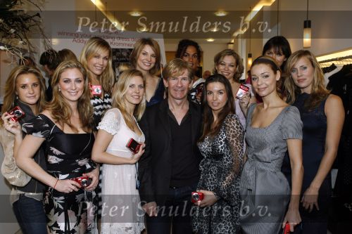 Den Bosch 19 januari 2007
Presenatie fototoestel Samsung met Addy v d Krommenacker. Uitgenodigd waren Froukje de Both, Rossana Lima , Fbabienne de Vriesm Chimene v Oosterhout, Pernille la Lau, Chantal Bles, Antje Monteiro, Hanna Verboom, Regina Romeijn Bettina Holwerda.
