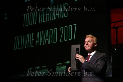 Amsterdam 20 januari 2007
Andre v Duin krijgt de Toon Hermans ouvre award in Carre.