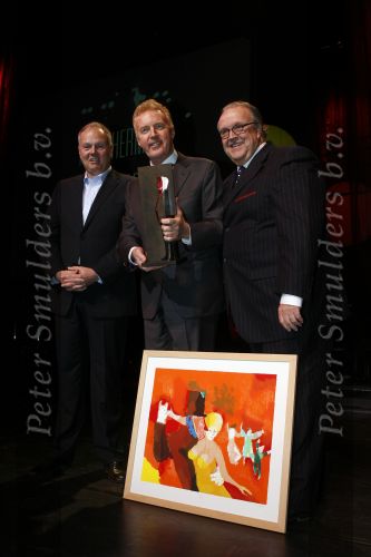 Amsterdam 20 januari 2007
Andre v Duin krijgt de Toon Hermans ouvre award in Carre. Maurice en gaby Hermans