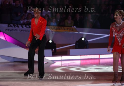 Baarn 26 januari 2006
Sterren schaatsen op het ijs van RTL in Baarn met Martijn krabbe en John Williams.
Antoni