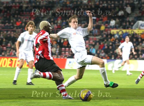 Eindhoven, 15 December 2006 Kompetitiewedstrijd PSV-Heracles, eindstand 3-0 Seizoen 2006/2007
Arouna Kone
Foto: Ronald Otter