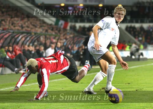 Eindhoven, 15 December 2006 Kompetitiewedstrijd PSV-Heracles, eindstand 3-0 Seizoen 2006/2007
Arouna Kone
Foto: Ronald Otter