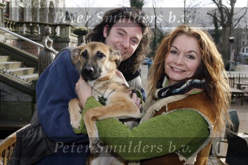 Amsterdam 31 januari 2007
Presentatie honden penning proefdiervrij bij vertigo in het vondelpark. Belinda Meuldijk met vriend Thierry