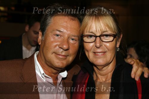Tilburg 28 januari 2007
Premiere Doe Maar in stadsschouwburg van Tilburg. Bill v Dijk met zijn vrouw