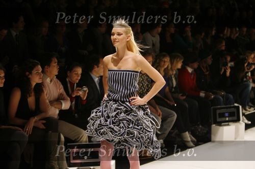 Amsterdam 26 januari 2007
Bracha v Doesburgh loopt modeshow van Daryl van Wouw op amsterdam fashion week.