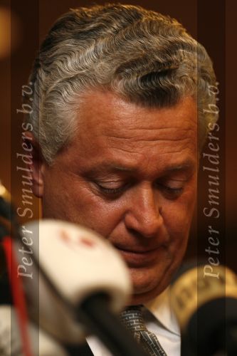 Amsterdam 19 februari 2007
Bram Moszkowicz geeft persconferentie in het Holiday inn waar hij oa vertelt dat hij stopt met de verdediging van Willem Holleeder.
Peter Smulders bv