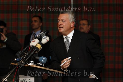 Amsterdam 19 februari 2007
Bram Moszkowicz geeft persconferentie in het Holiday inn waar hij oa vertelt dat hij stopt met de verdediging van Willem Holleeder.
Peter Smulders bv