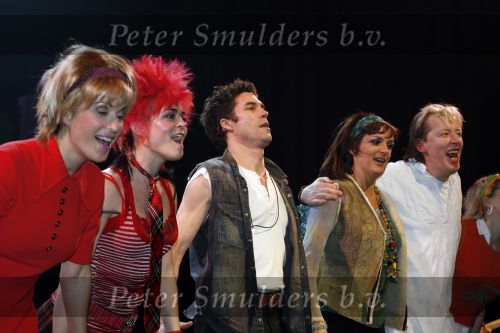 Tilburg 28 januari 2007
Premiere Doe Maar in stadsschouwburg van Tilburg. Hoofdrolspelers zijn Kim Lian v d Meij Lenette v Dongen Jan Rot en Daniel Boissevain.