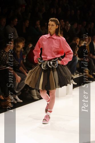 Amsterdam 26 januari 2007
Modeshow Daryl v Wouw tijdens amsterdam fashion week.
Howard Komproen.