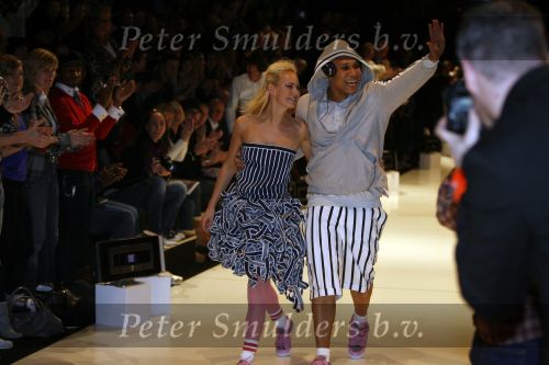 Amsterdam 26 januari 2007
Bracha v Doesburgh loopt modeshow van Daryl van Wouw op amsterdam fashion week.