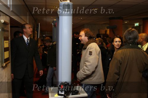 Amsterdam 19 februari 2007
Bram Moszkowicz geeft persconferentie in het Holiday inn waar hij oa vertelt dat hij stopt met de verdediging van Willem Holleeder.
Peter Smulders bv