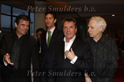 Tilburg 28 januari 2007
Premiere Doe maar met Ernst Jansz Henny Vrienten en Jan Hendriks